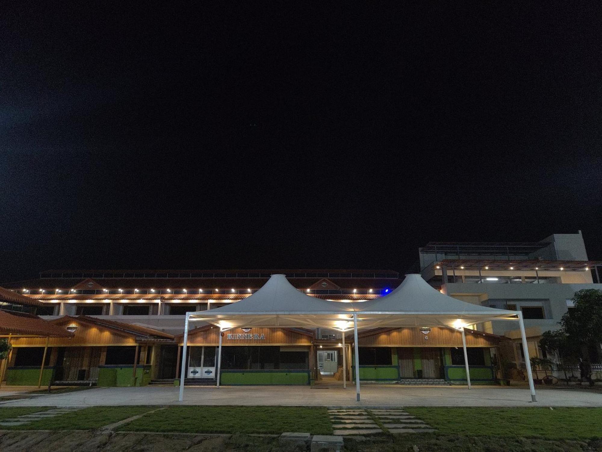 Yanam Resorts Exterior foto