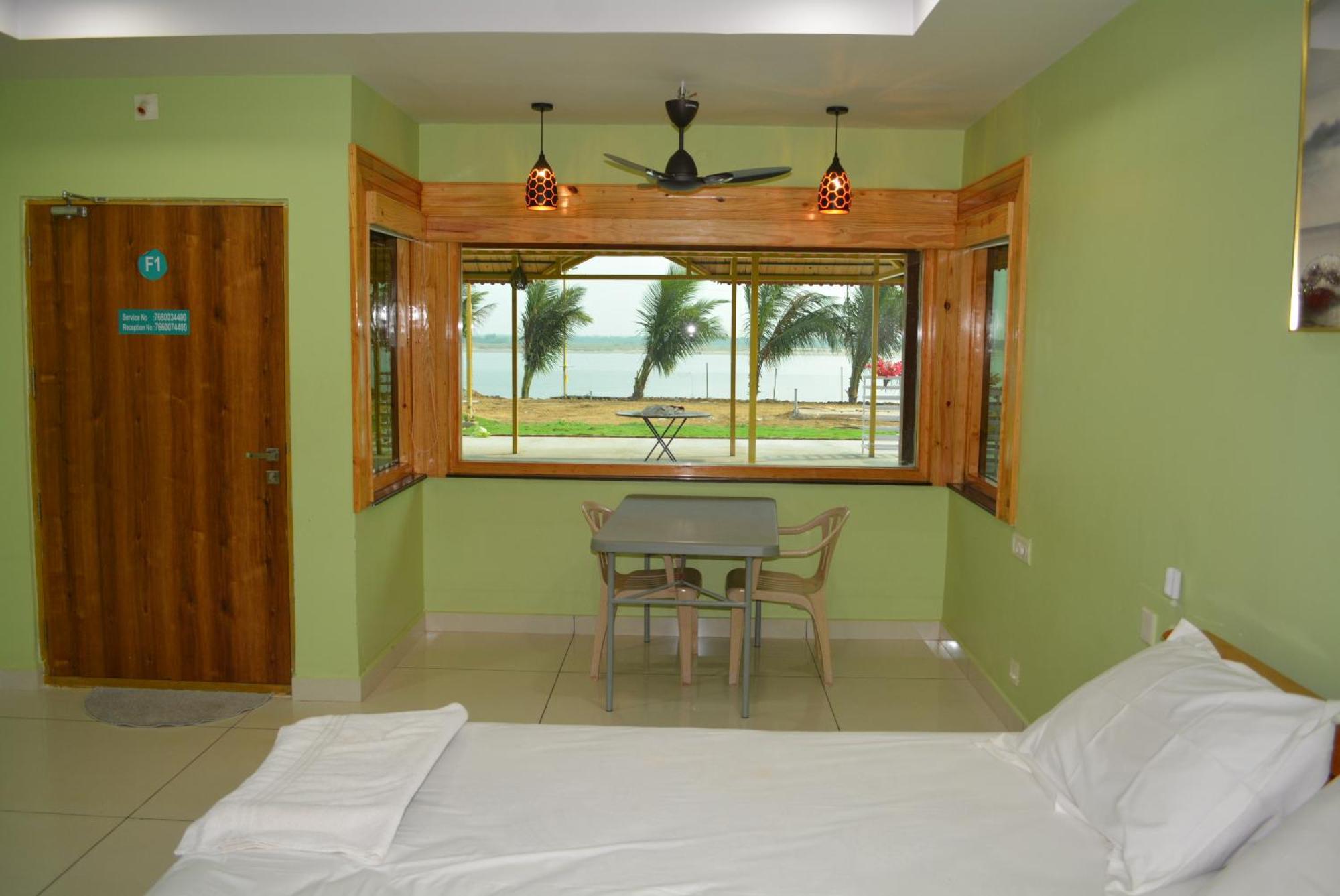 Yanam Resorts Exterior foto