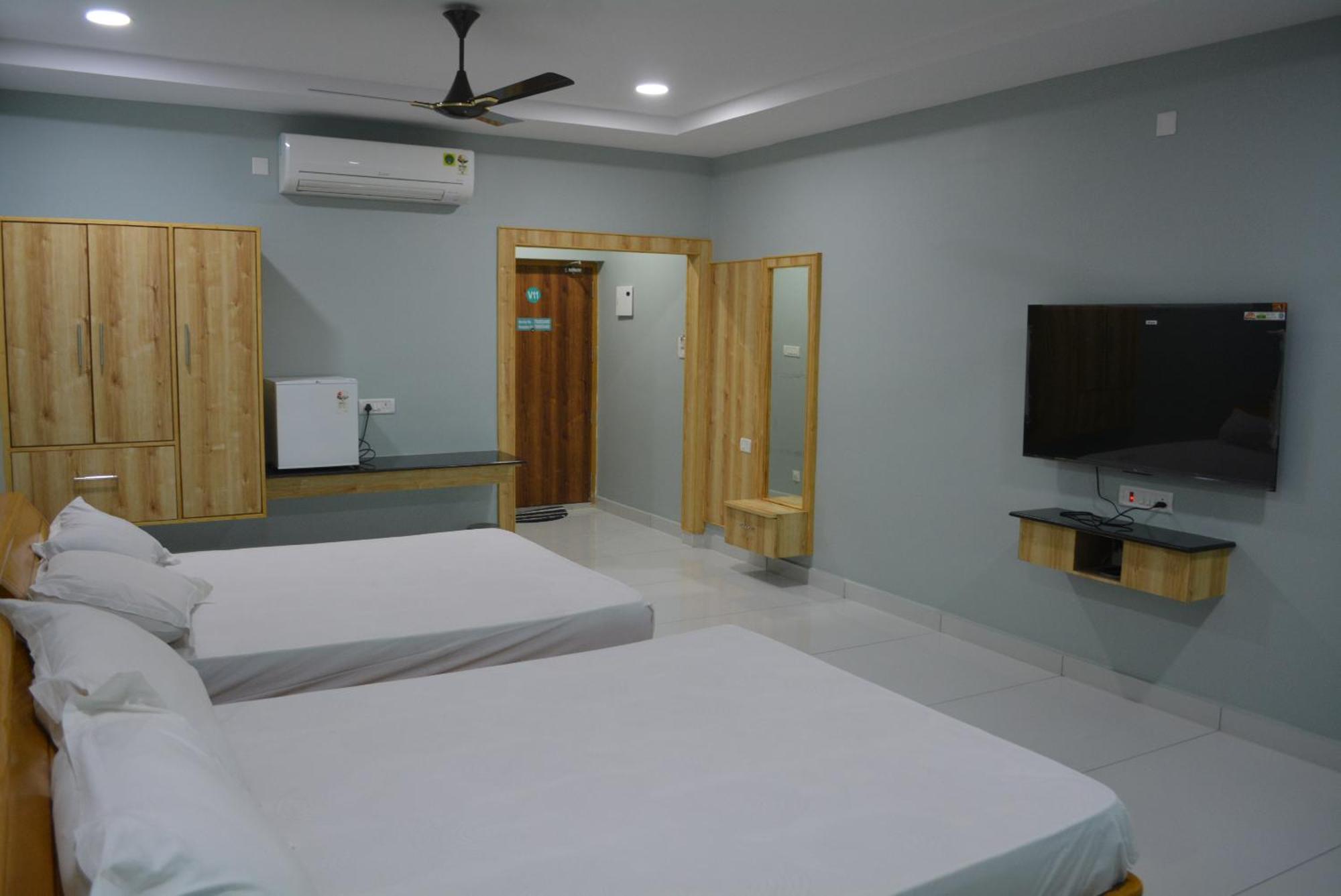 Yanam Resorts Exterior foto